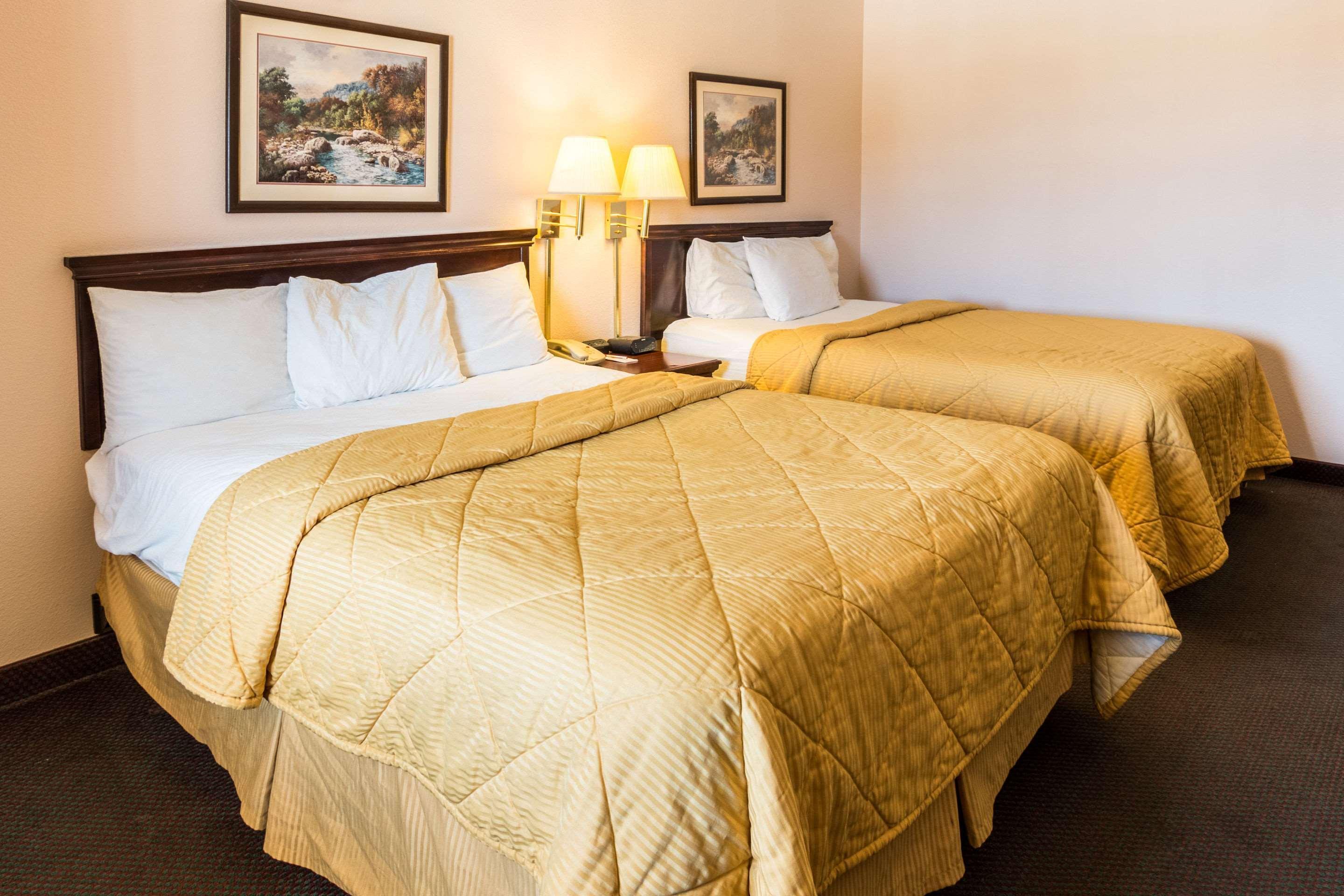 Rodeway Inn Stephenville Ngoại thất bức ảnh