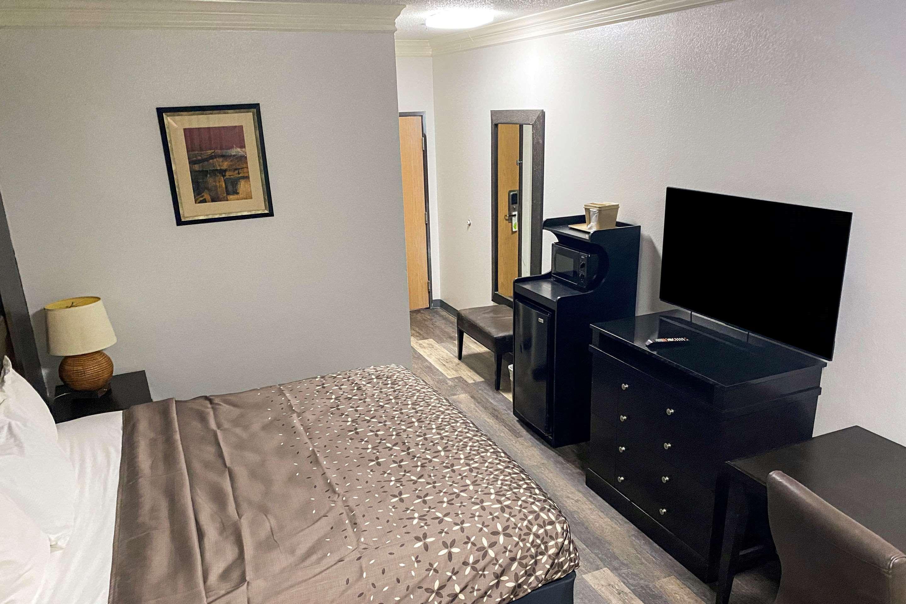 Rodeway Inn Stephenville Ngoại thất bức ảnh