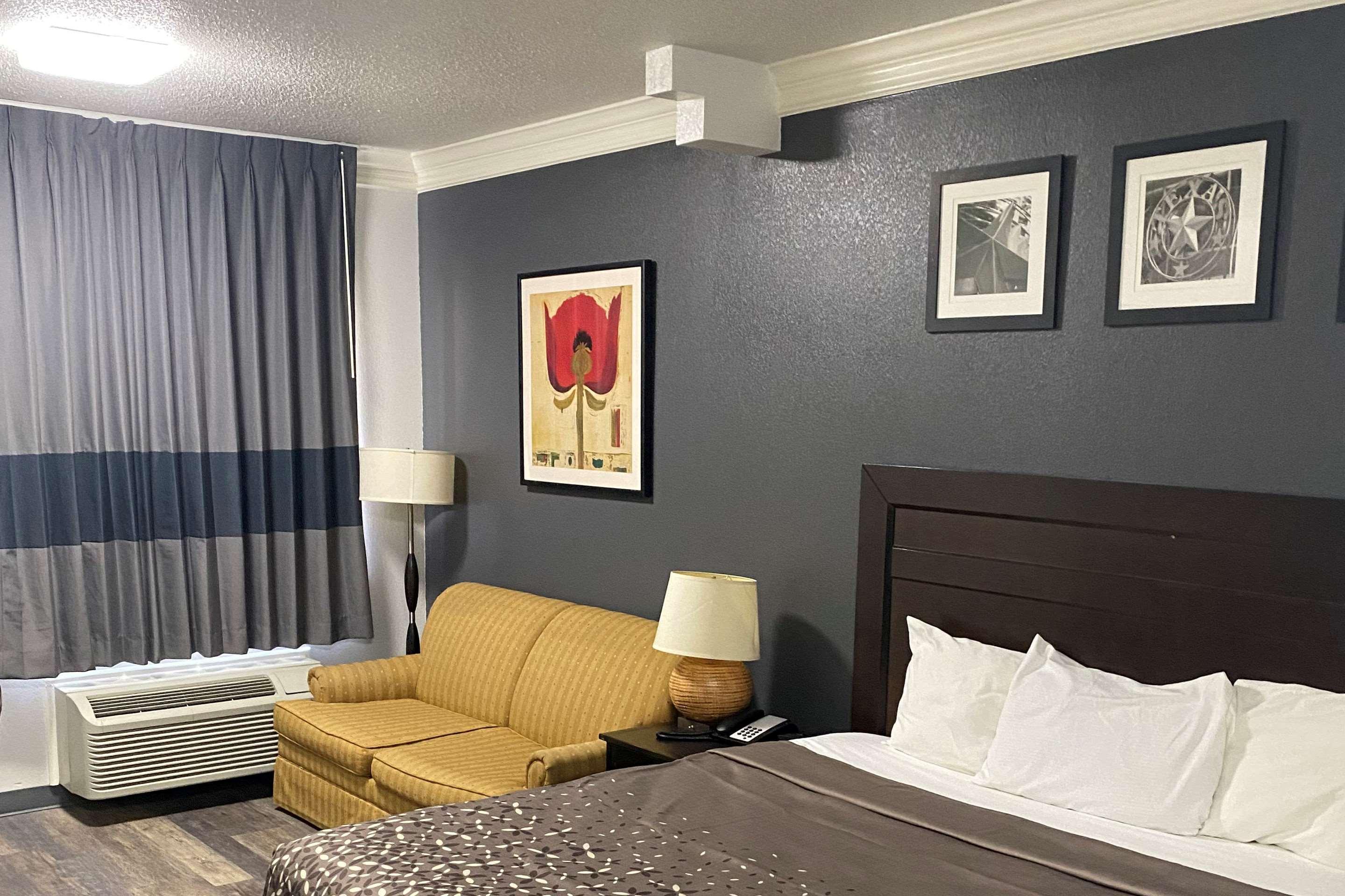 Rodeway Inn Stephenville Ngoại thất bức ảnh