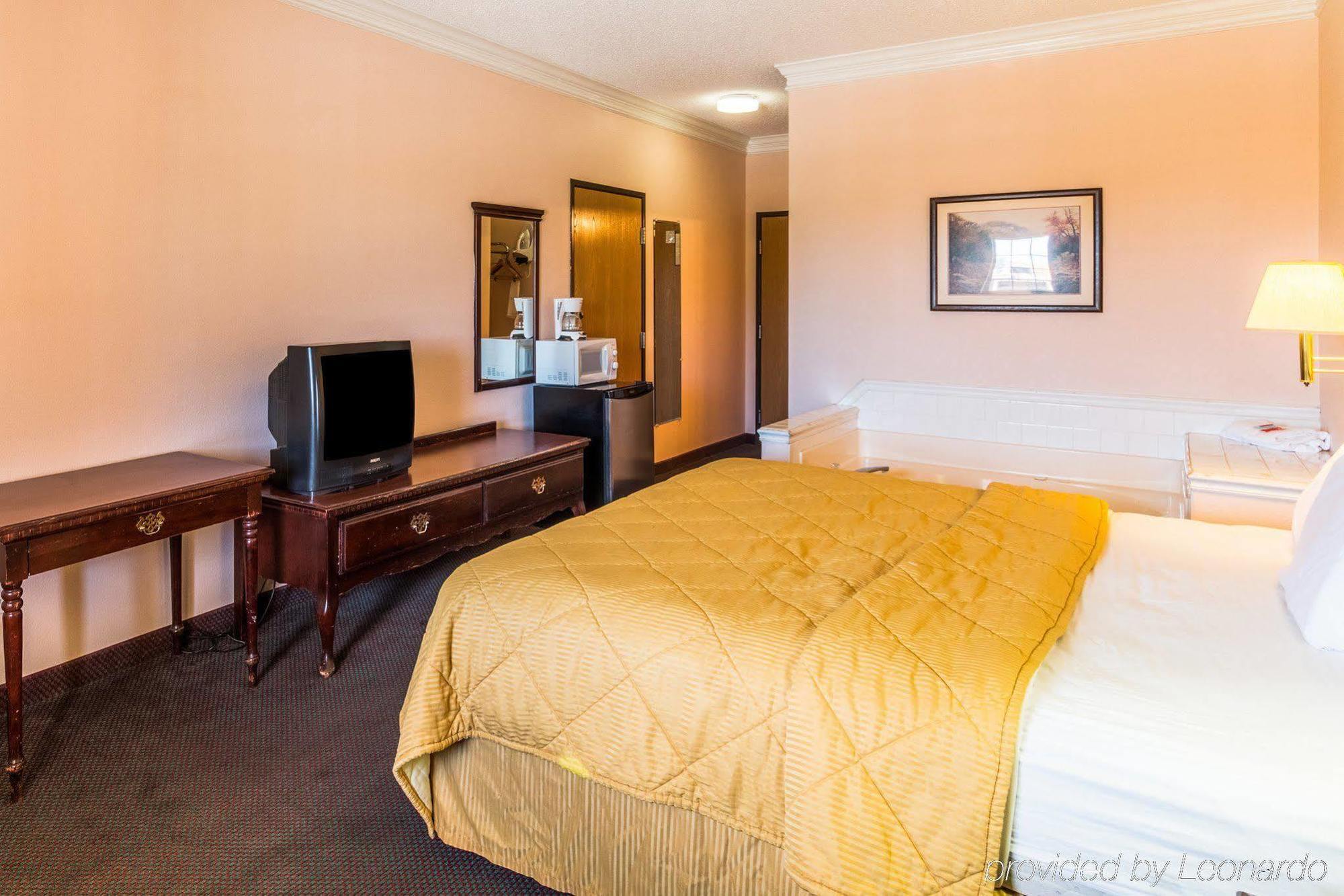 Rodeway Inn Stephenville Ngoại thất bức ảnh